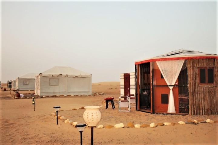 Legend Desert camp Fulayj al Masha'ikh Buitenkant foto