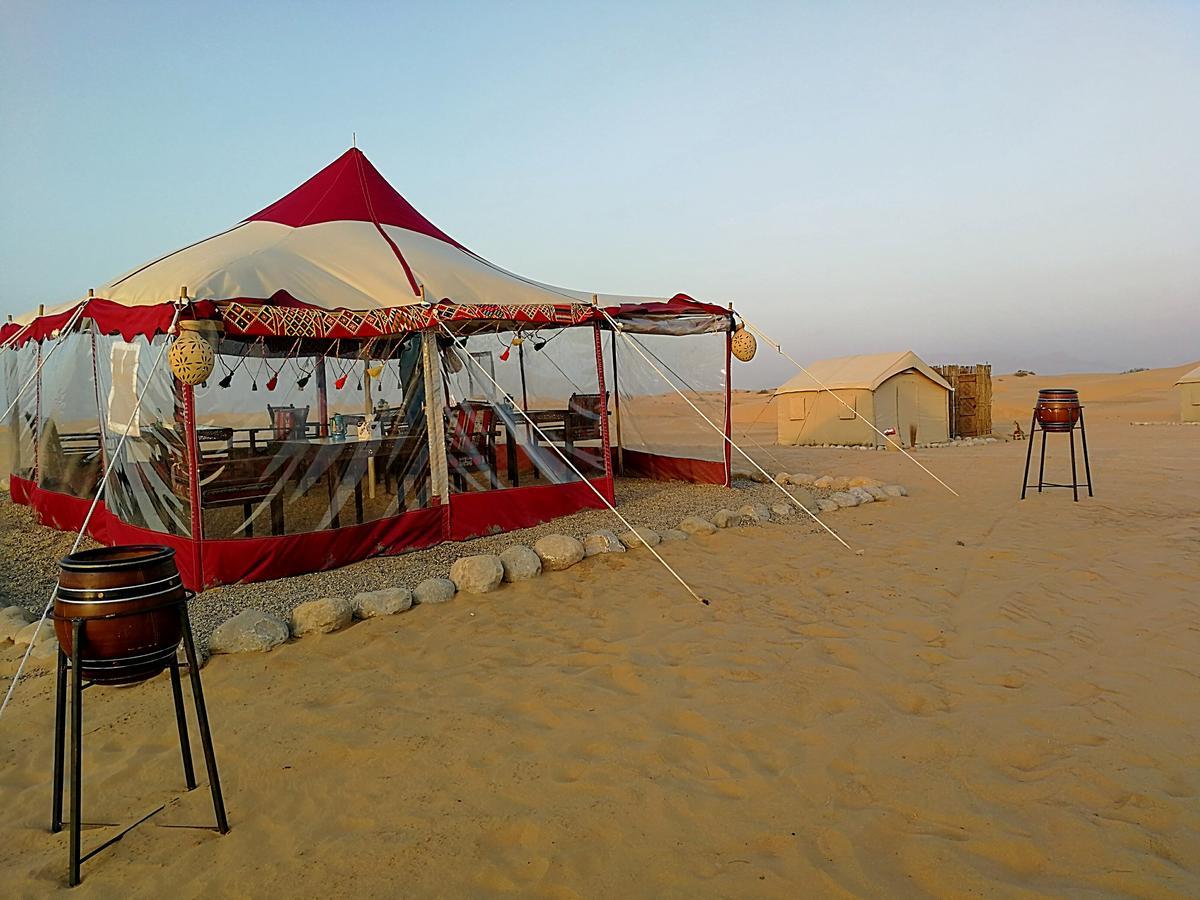 Legend Desert camp Fulayj al Masha'ikh Buitenkant foto
